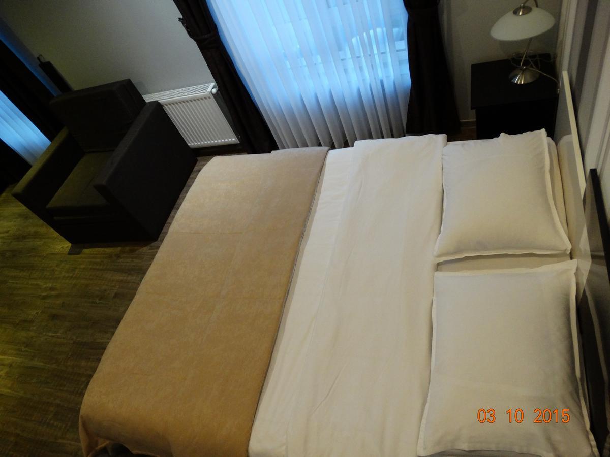 Hotel Mimoza Razgrad Bagian luar foto