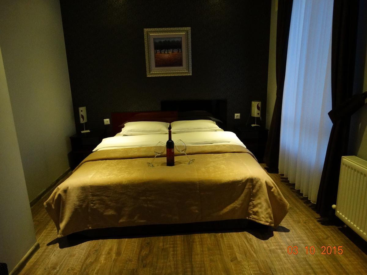 Hotel Mimoza Razgrad Bagian luar foto